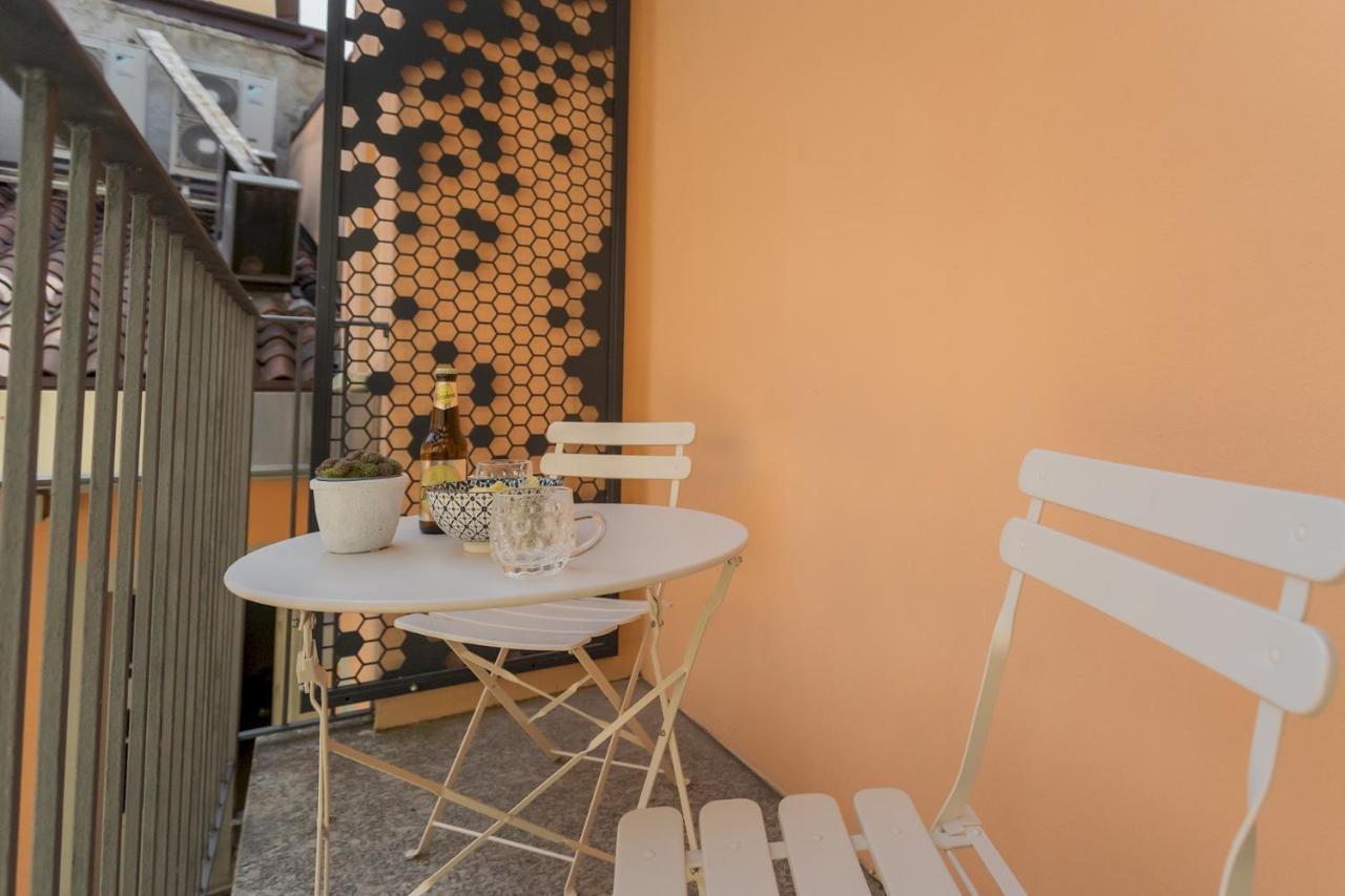 Muralto'S Nest By Rent All Como Exterior photo
